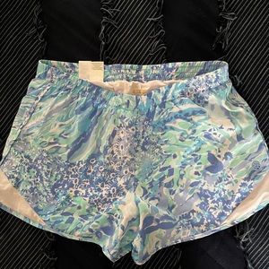 Lilly Pulitzer ocean trail shorts